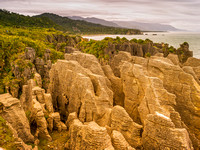 PANCAKE ROCKS, PAPAROA NATIONAL PARK, SOUTH ISLAND, NEW ZEALAND