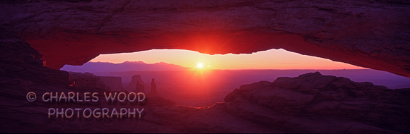 MESA ARCH, CANYONLANDS NATIONAL PARK, UTAH